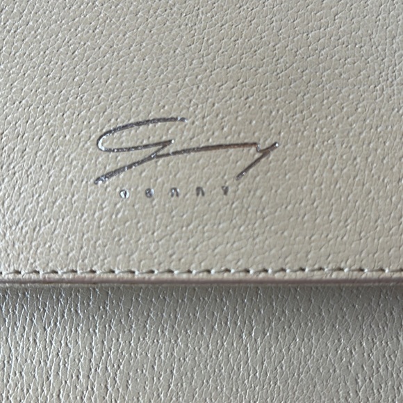 Genny purse - Picture 7 of 9